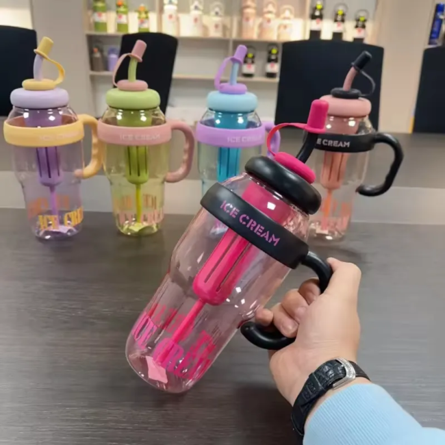 GOURDES & BOUTEILLES D'EAU