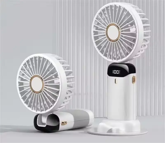 Mini ventilateur de bureau USB.