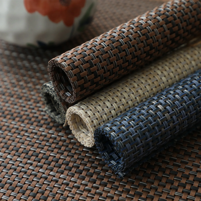NAPPES & NAPPERONS ( TAPIS DE TABLE)