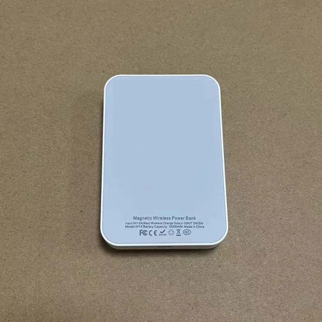 Batterie externe magnétique sans fil IPB01. Power Bank 10000 mAh pour smartphone.