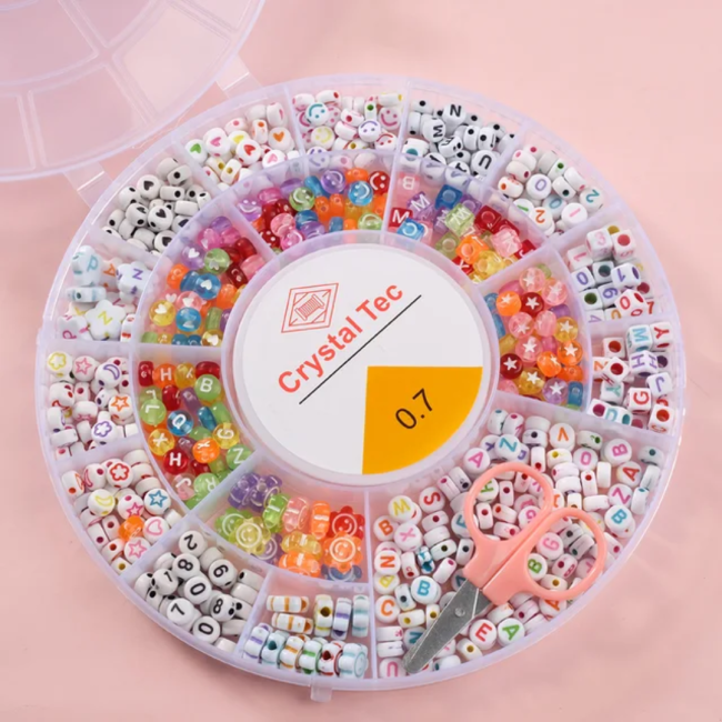 ENSEMBLE DE PERLES ACRYLIQUES COLORÉES