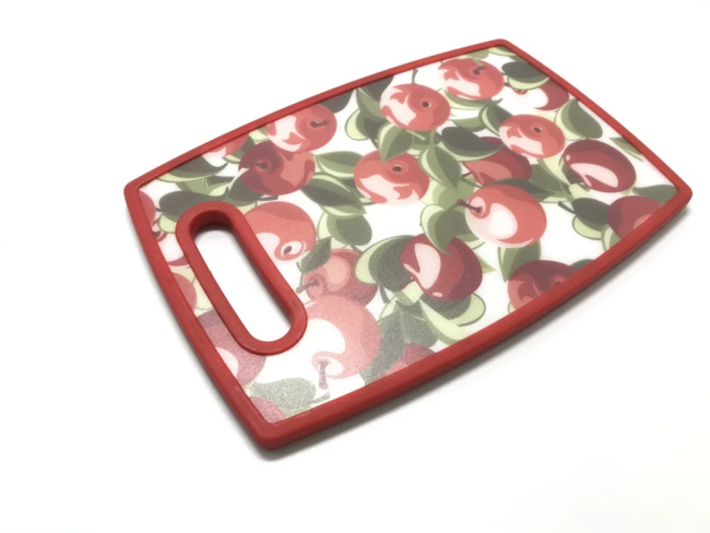PLANCHE À DÉCOUPER EN PLASTIQUE MOTIF FRUITS